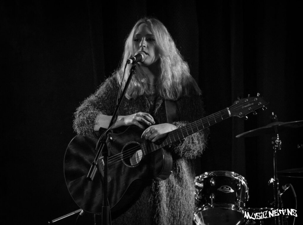 Erin Myers @ Nivara Lounge, Hamilton 09/09/2022