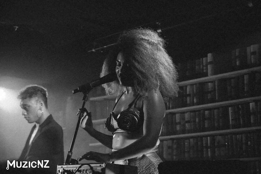 Estère @ Meow, Wellington 01/04/2023