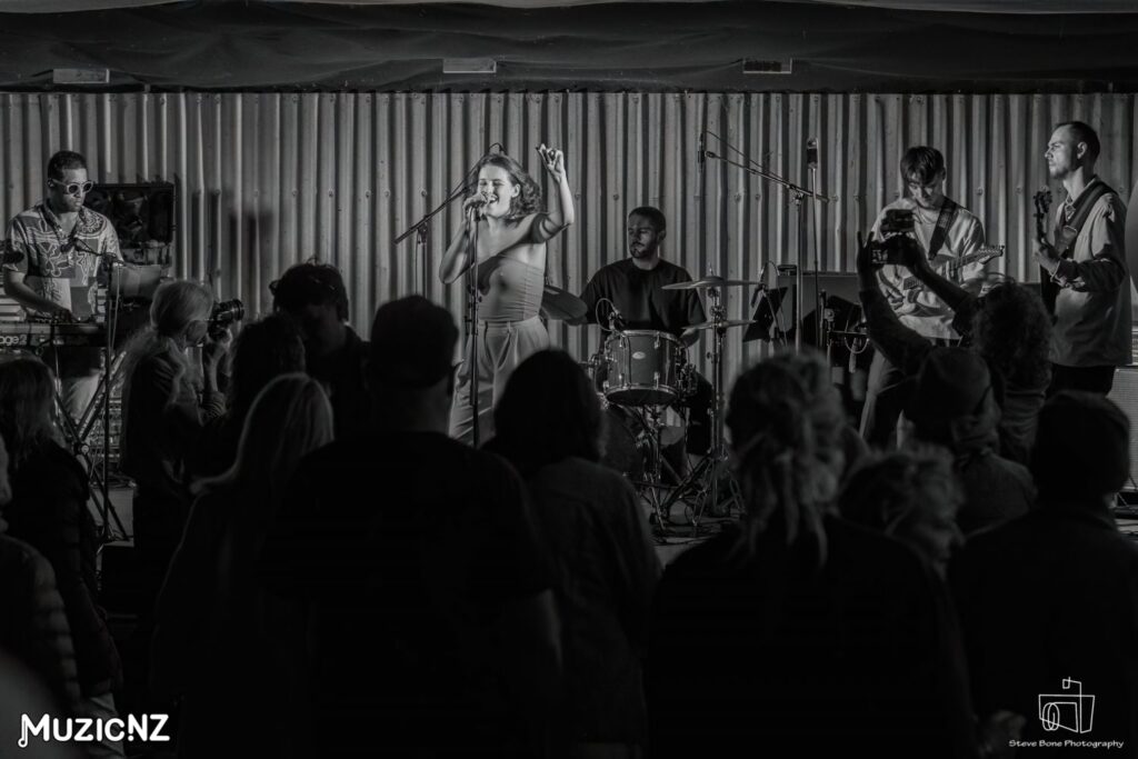 Eve Kelly @ Ahipao, Waiheke 31/03/2024