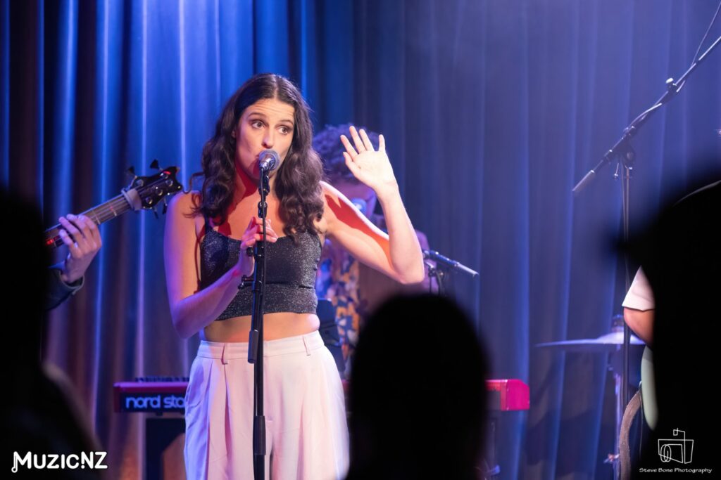 Eve Kelly @ Big Fan, Auckland 12/05/2024