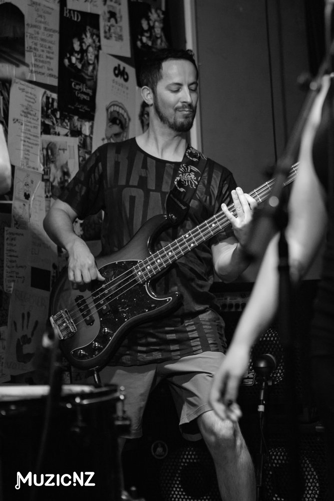 False Heights @ Last Place Bar, Hamilton 13/01/2024