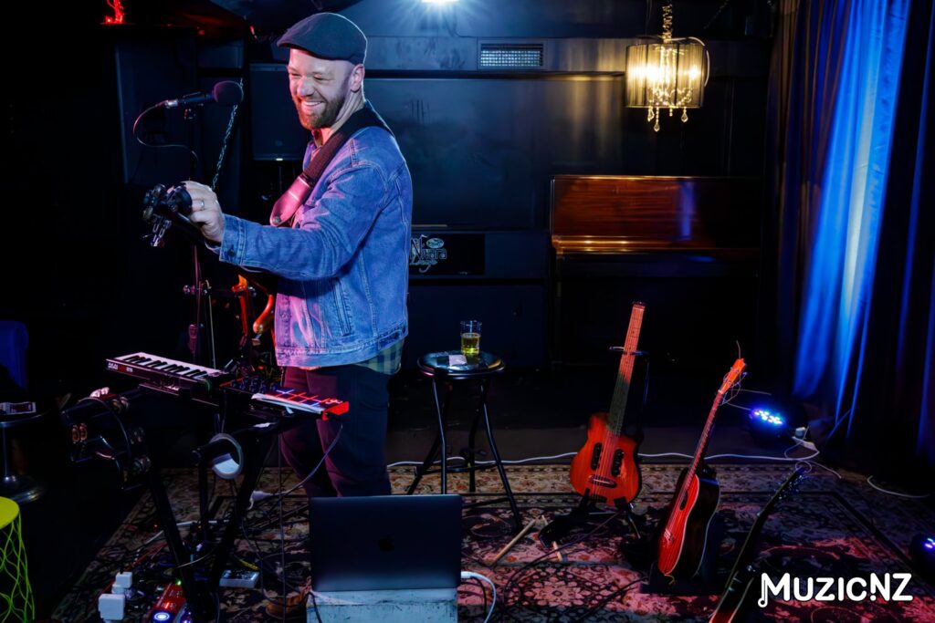 Graeme James @ Nivara Lounge, Hamilton 15/09/2023