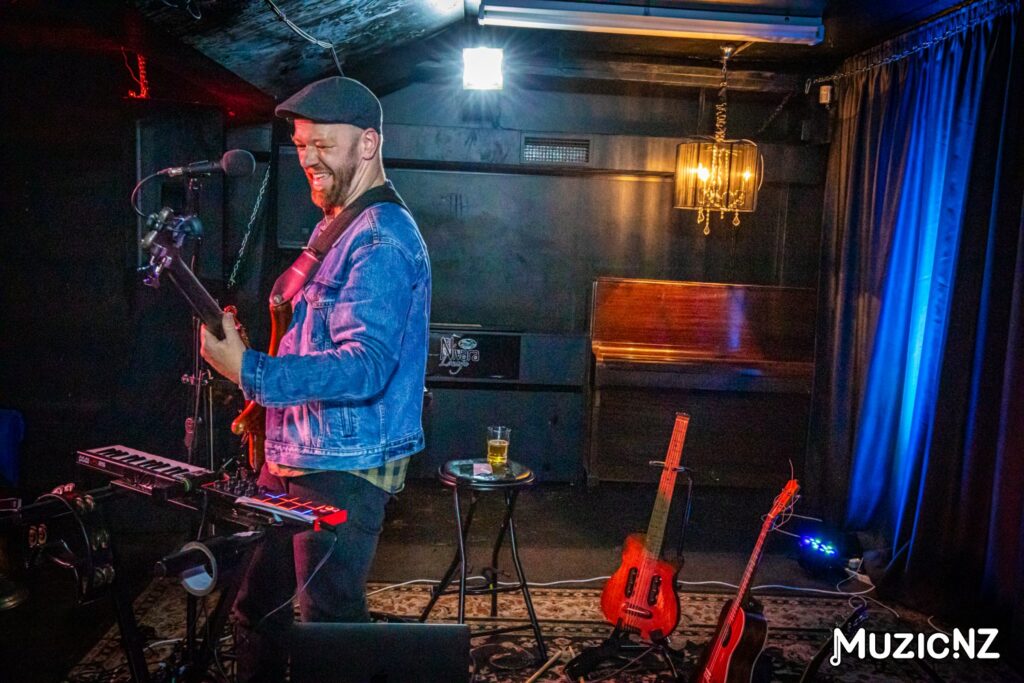 Graeme James @ Nivara Lounge, Hamilton 15/09/2023