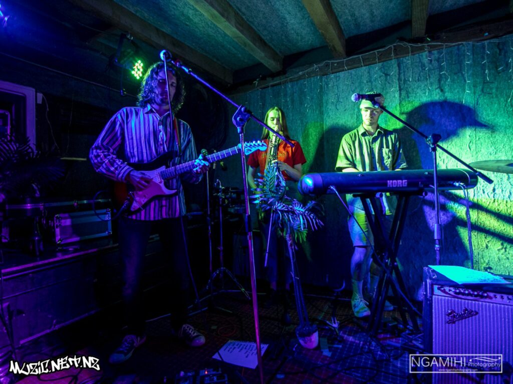 H4lf Cast @ The Yot Club, Raglan 03/01/2020