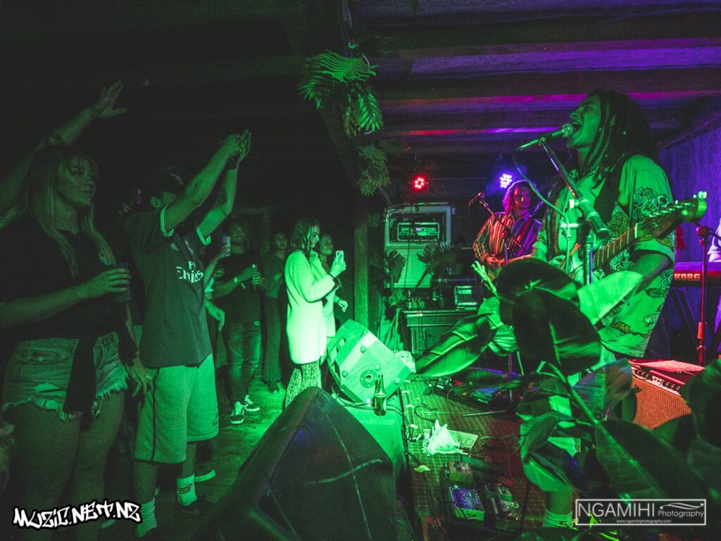 H4lf Cast @ The Yot Club, Raglan 03/01/2020