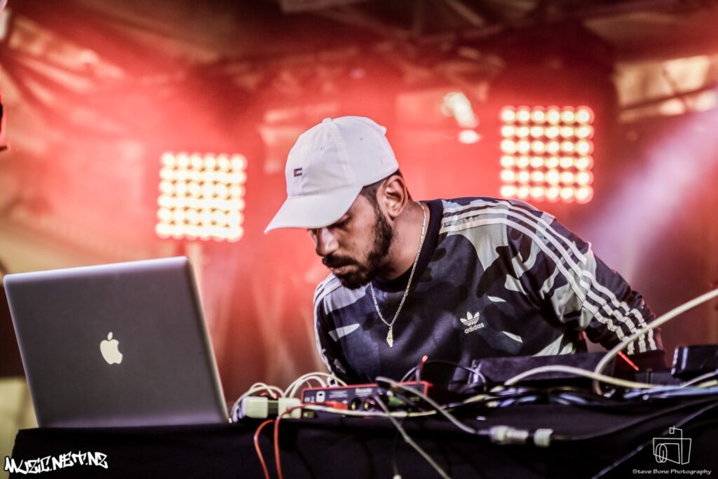 High Beams @ St Jerome's Laneway, Akld 28/01/2019