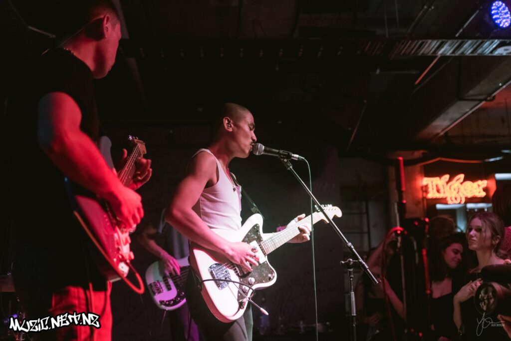 Honeybee @ Anthology Lounge, Auckland 09/09/2022