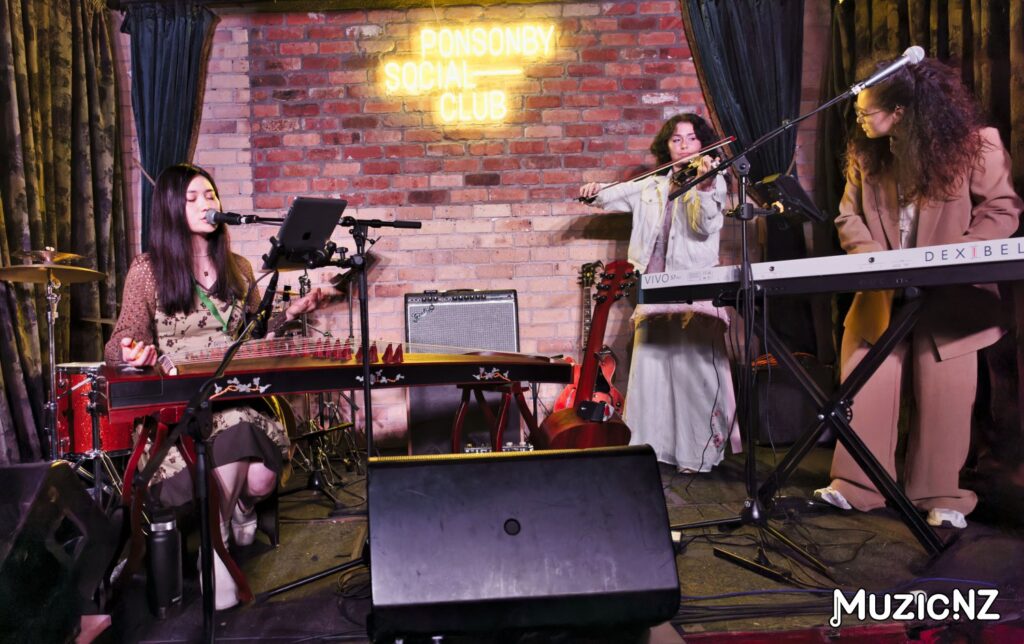Iris Zhang @ Ponsonby Social Club, Auckland 13/10/2023