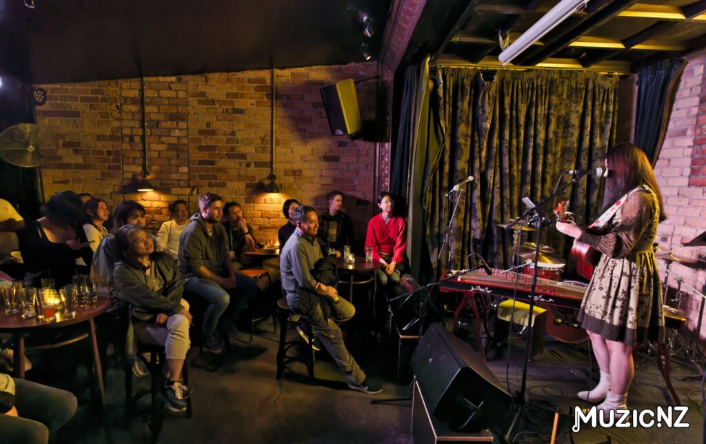 Iris Zhang @ Ponsonby Social Club, Auckland 13/10/2023