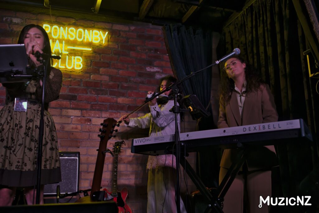 Iris Zhang @ Ponsonby Social Club, Auckland 13/10/2023
