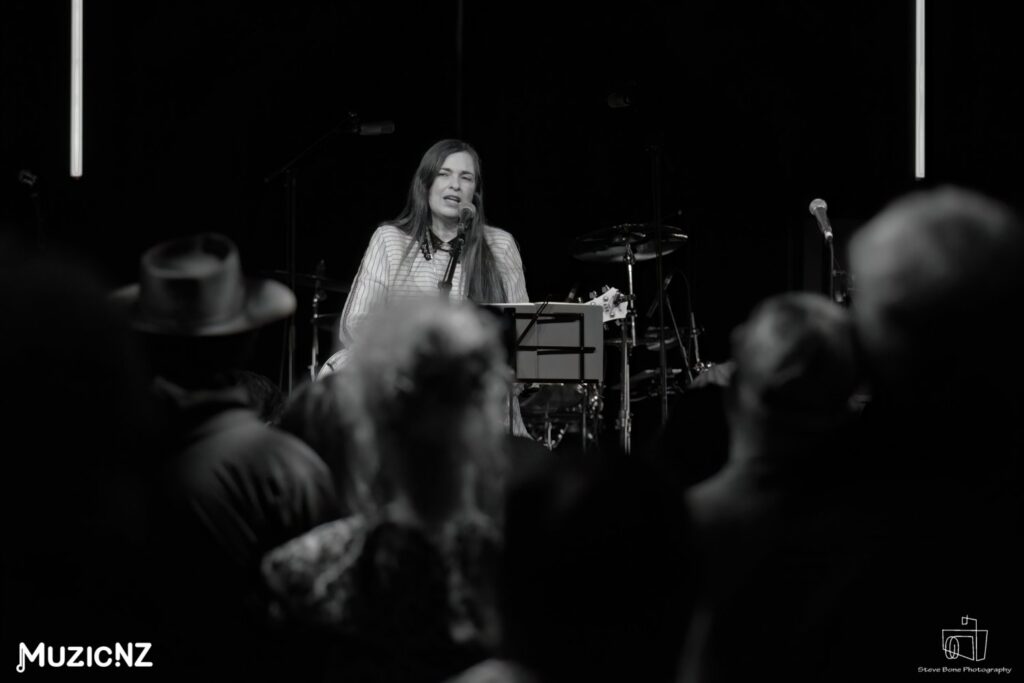 Jan Hellriegel @ Artworks Theatre, Waiheke 08/04/2023