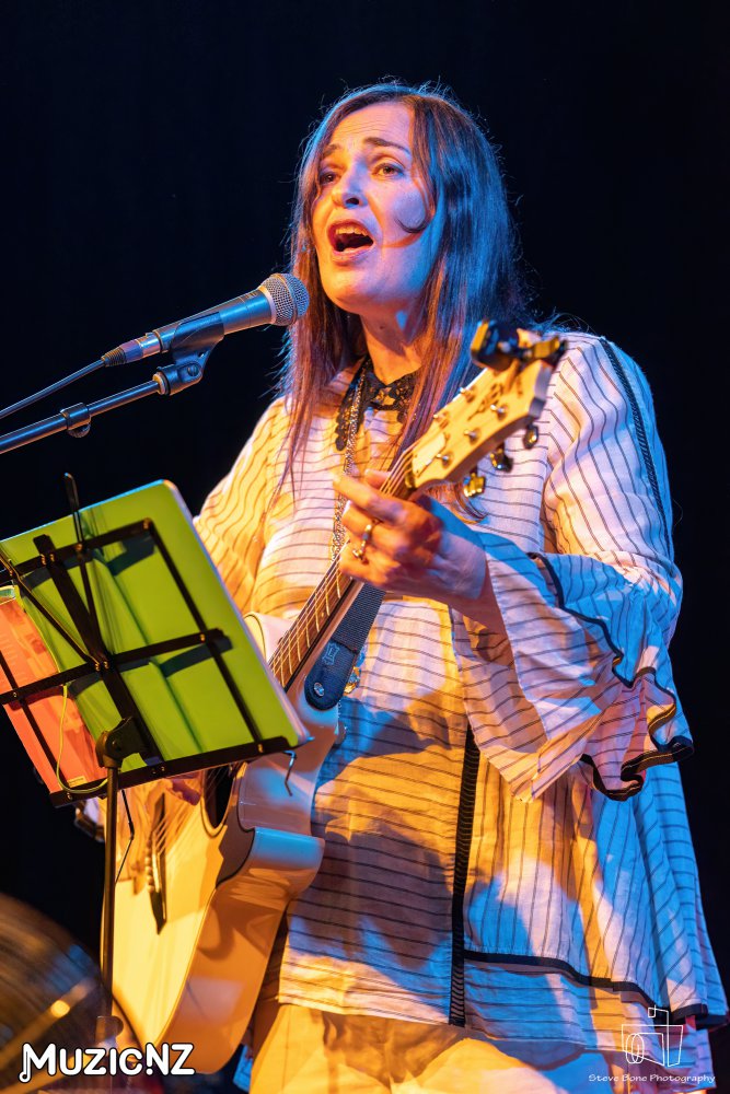 Jan Hellriegel @ Artworks Theatre, Waiheke 08/04/2023