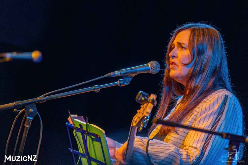 Jan Hellriegel @ Artworks Theatre, Waiheke 08/04/2023