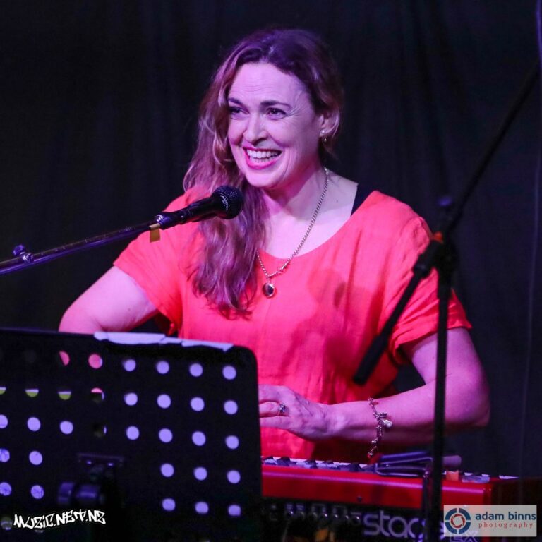 Jan Hellriegel @ Bark! At Dog With Two Tails, Dunedin 27/10/19