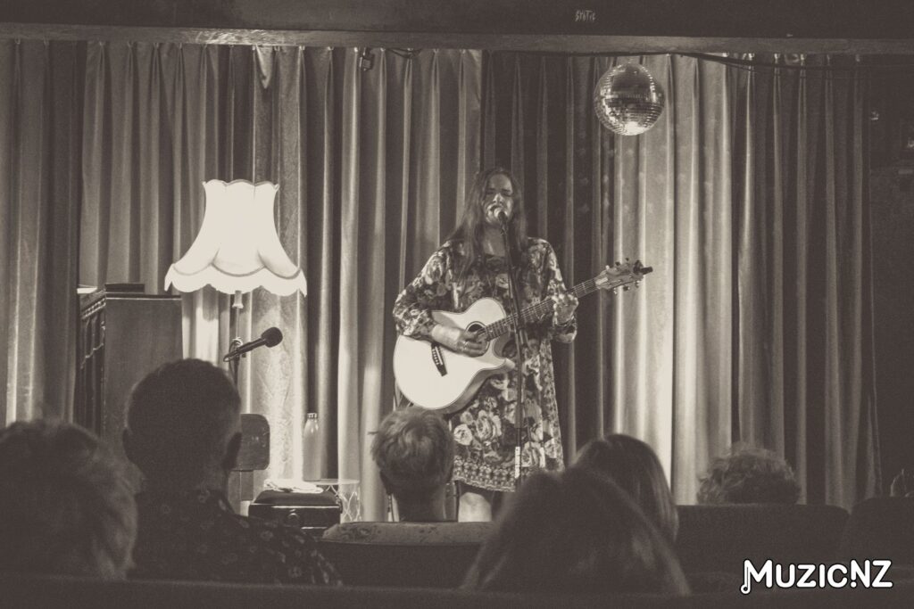 Jan Hellriegel @ Nivara Lounge, Hamilton 08/11/2024