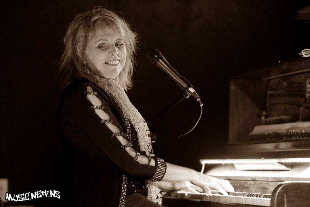 Jan Preston @ Nivara Lounge, Hamilton 15/08/2019