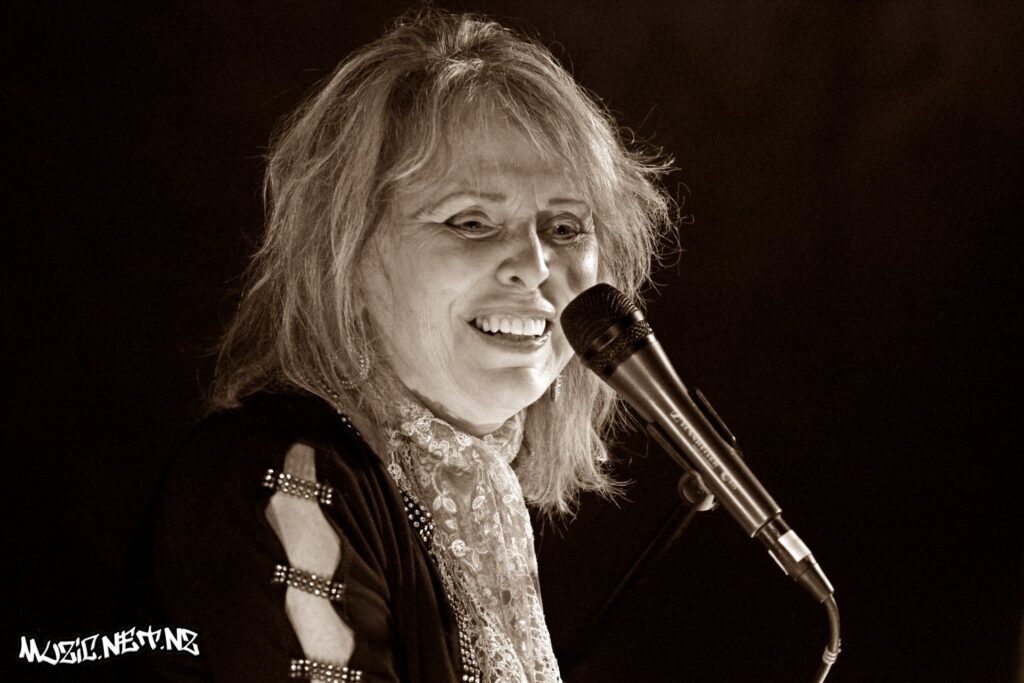 Jan Preston @ Nivara Lounge, Hamilton 15/08/2019