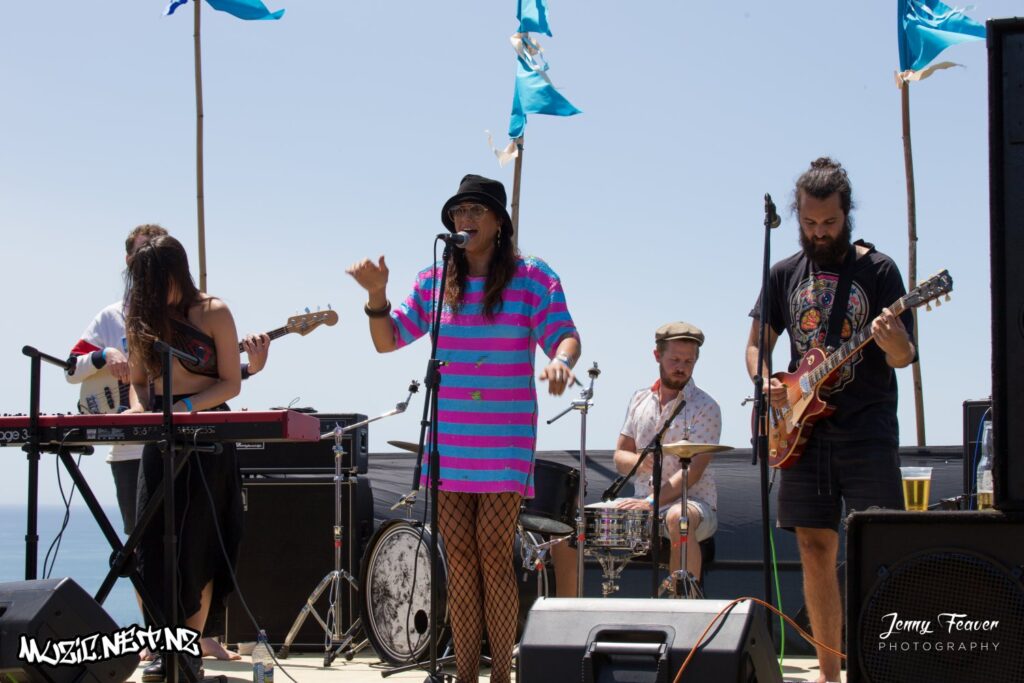 Jessy & The Volunteers @ Summer Soul Festival, Okurukuru, Oakura 18/01/2020