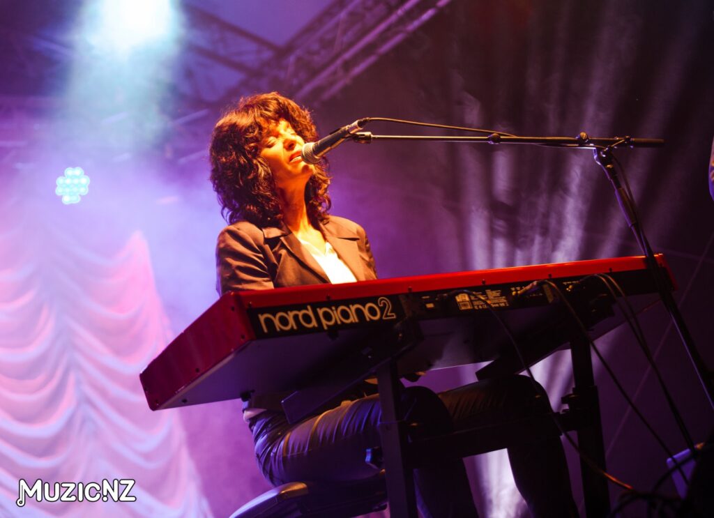 Juliet Mclean W/ Ben King @ Festival Of Lights, Pukekura Park, New Plymouth 27/12/2023
