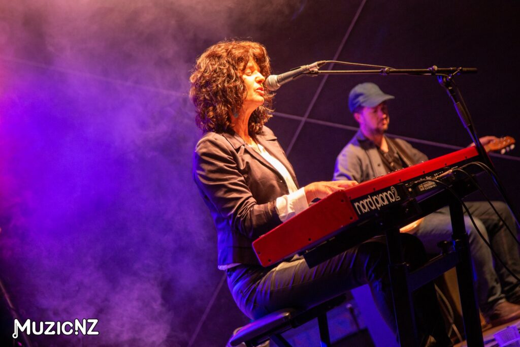Juliet Mclean W/ Ben King @ Festival Of Lights, Pukekura Park, New Plymouth 27/12/2023