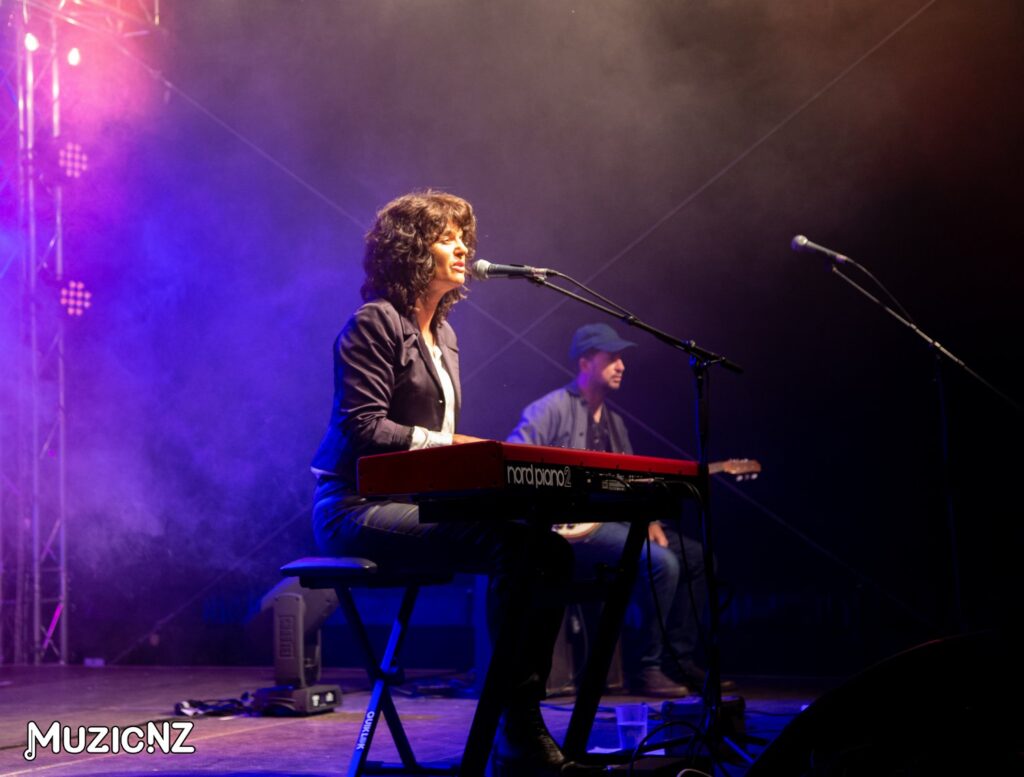 Juliet Mclean W/ Ben King @ Festival Of Lights, Pukekura Park, New Plymouth 27/12/2023