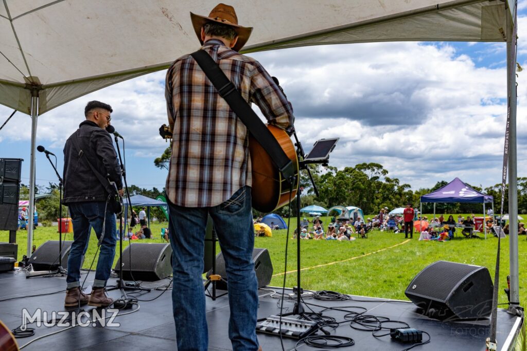Keith Pereira And The Trail Benders @ Helensville River Reserve, Auckland 15/01/2023