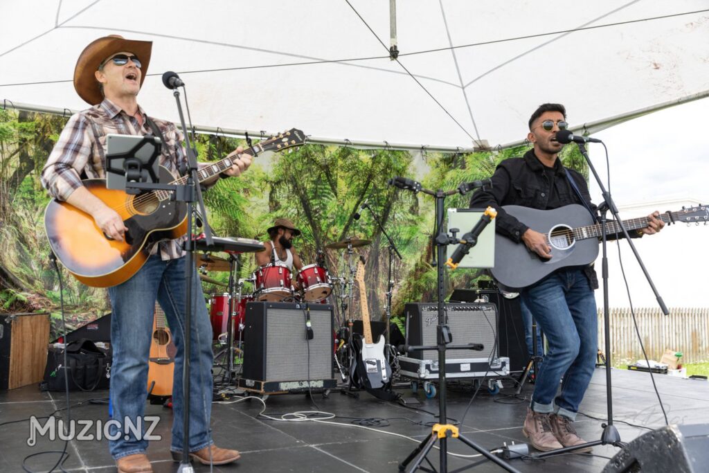 Keith Pereira And The Trail Benders @ Helensville River Reserve, Auckland 15/01/2023