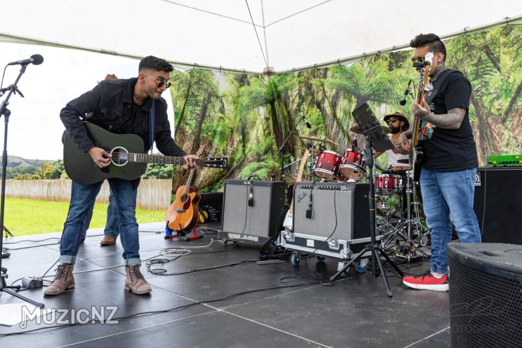 Keith Pereira And The Trail Benders @ Helensville River Reserve, Auckland 15/01/2023
