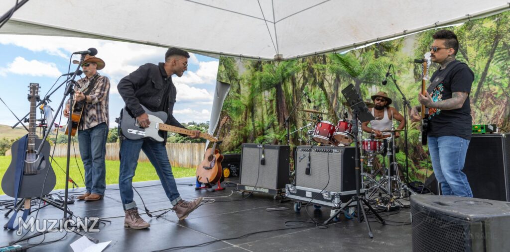 Keith Pereira And The Trail Benders @ Helensville River Reserve, Auckland 15/01/2023