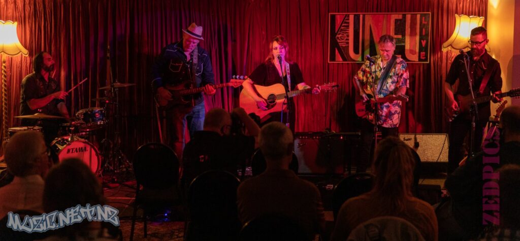 Kendall Elise @ Kumeu Live, Auckland 19/02/2022