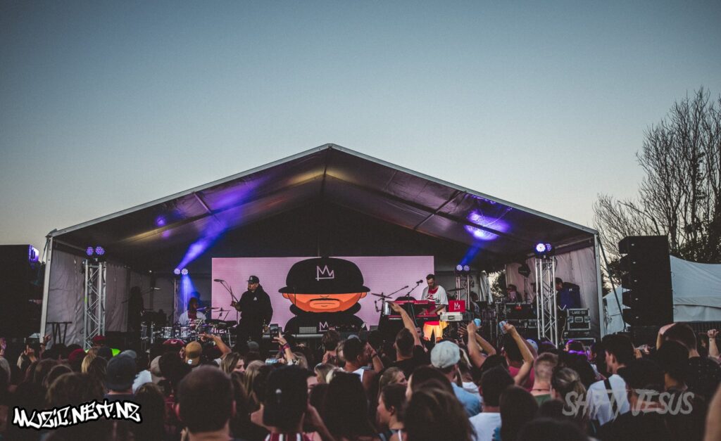 Kings @ Waihi Beach Hotel 5/01/2019