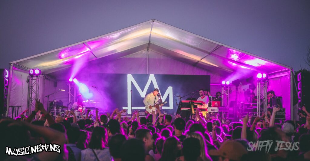 Kings @ Waihi Beach Hotel 5/01/2019