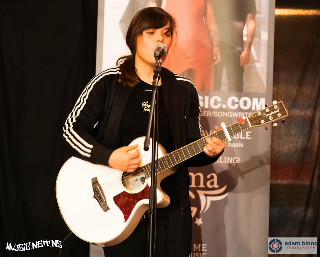 Kylie Price @ Bark, Dunedin 05/09/2019