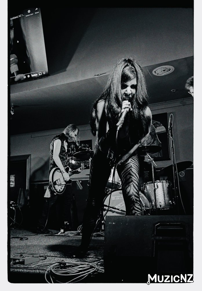 Labretta Suede And The Motel Six @ Harbour View Hotel, Raglan 03/01/2025