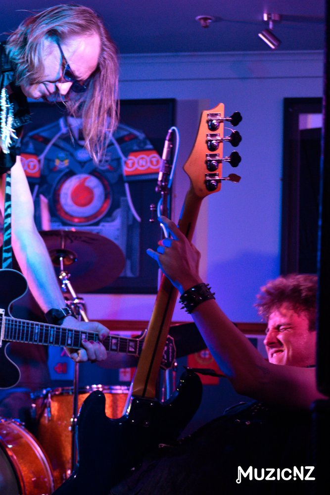 Labretta Suede And The Motel Six @ Harbour View Hotel, Raglan 03/01/2025