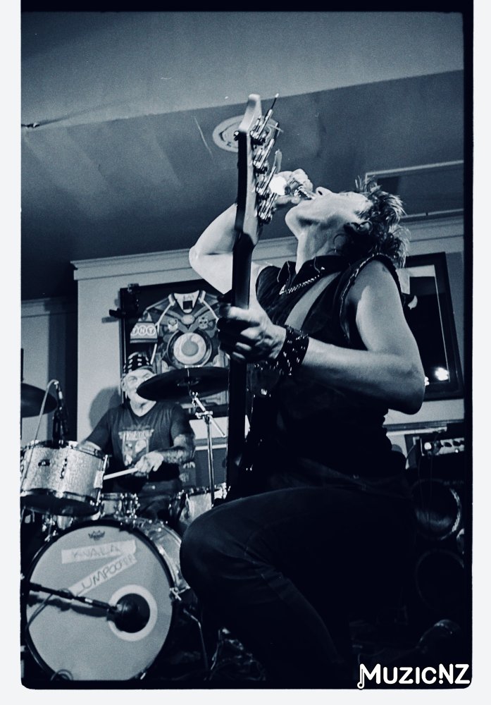 Labretta Suede And The Motel Six @ Harbour View Hotel, Raglan 03/01/2025