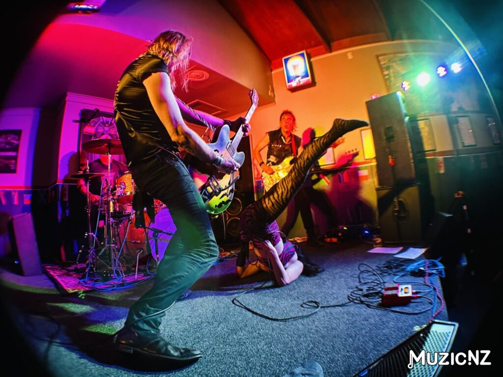 Labretta Suede And The Motel Six @ Harbour View Hotel, Raglan 03/01/2025