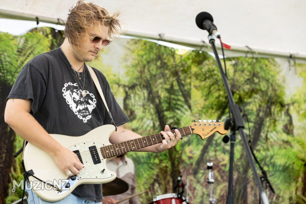 Louis Jarlov And The Lonesome @ Helensville River Reserve, Auckland 15/01/2023