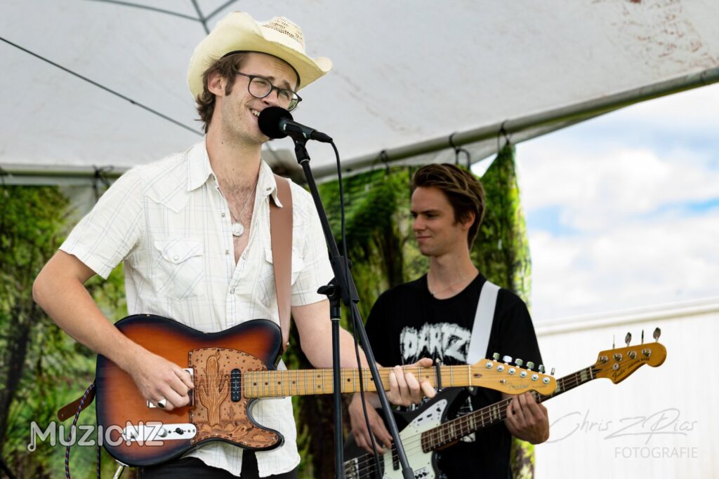 Louis Jarlov And The Lonesome @ Helensville River Reserve, Auckland 15/01/2023