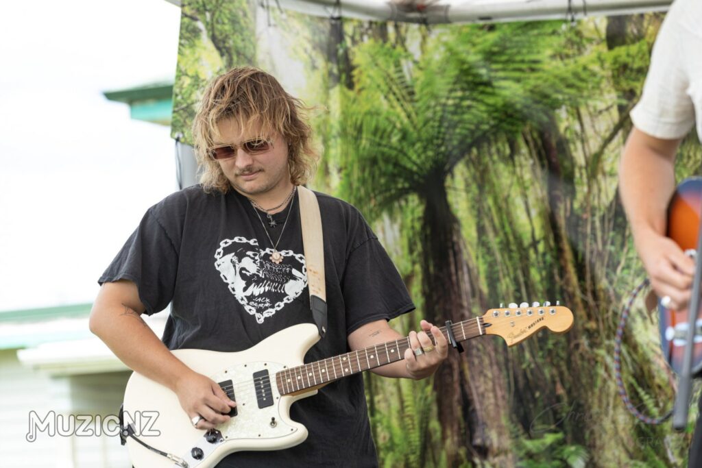 Louis Jarlov And The Lonesome @ Helensville River Reserve, Auckland 15/01/2023