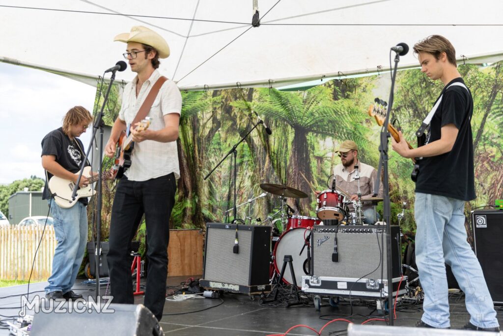 Louis Jarlov And The Lonesome @ Helensville River Reserve, Auckland 15/01/2023