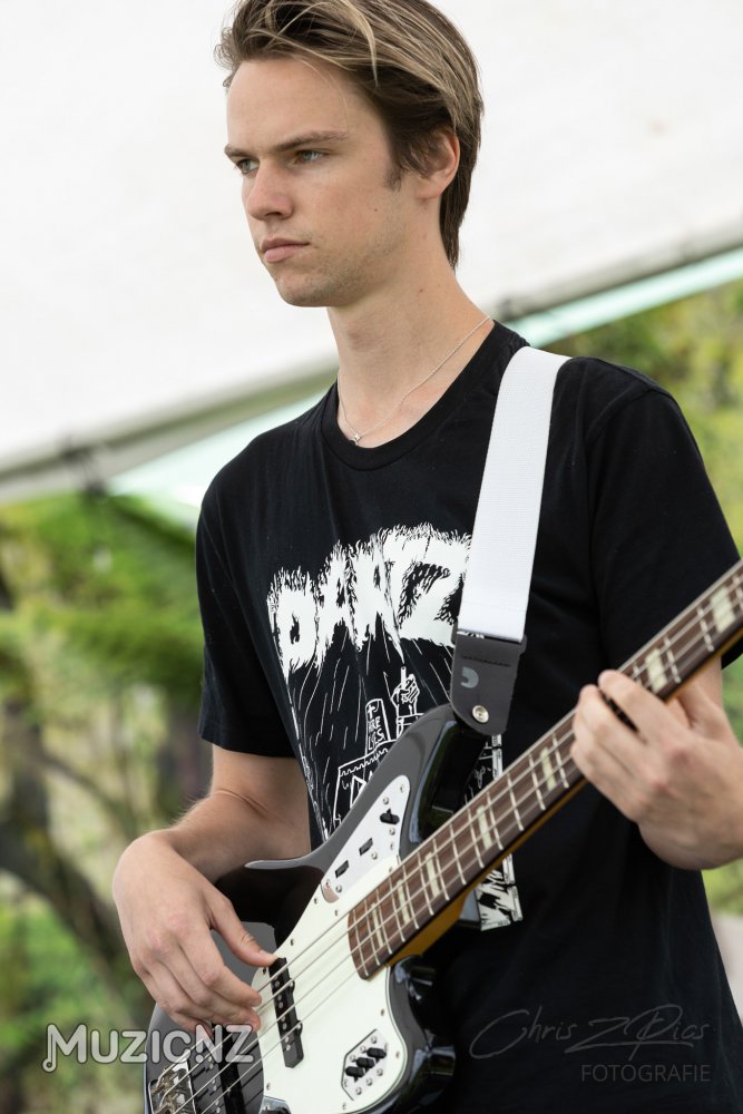 Louis Jarlov And The Lonesome @ Helensville River Reserve, Auckland 15/01/2023