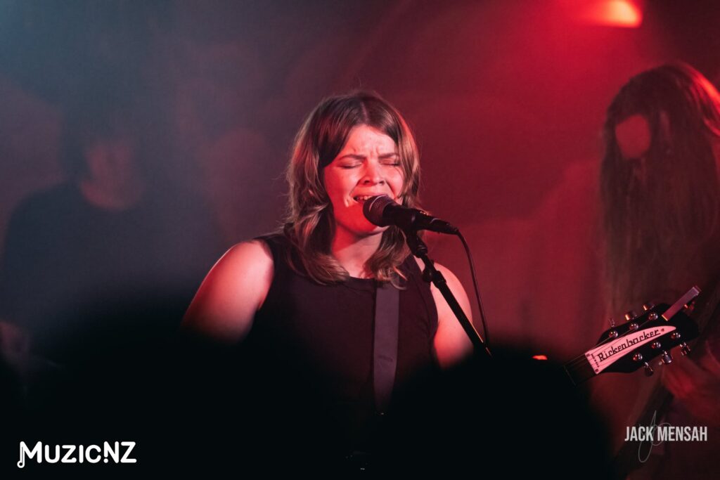 Louisa Nicklin @ Neck Of The Woods, Auckland 19/10/2023