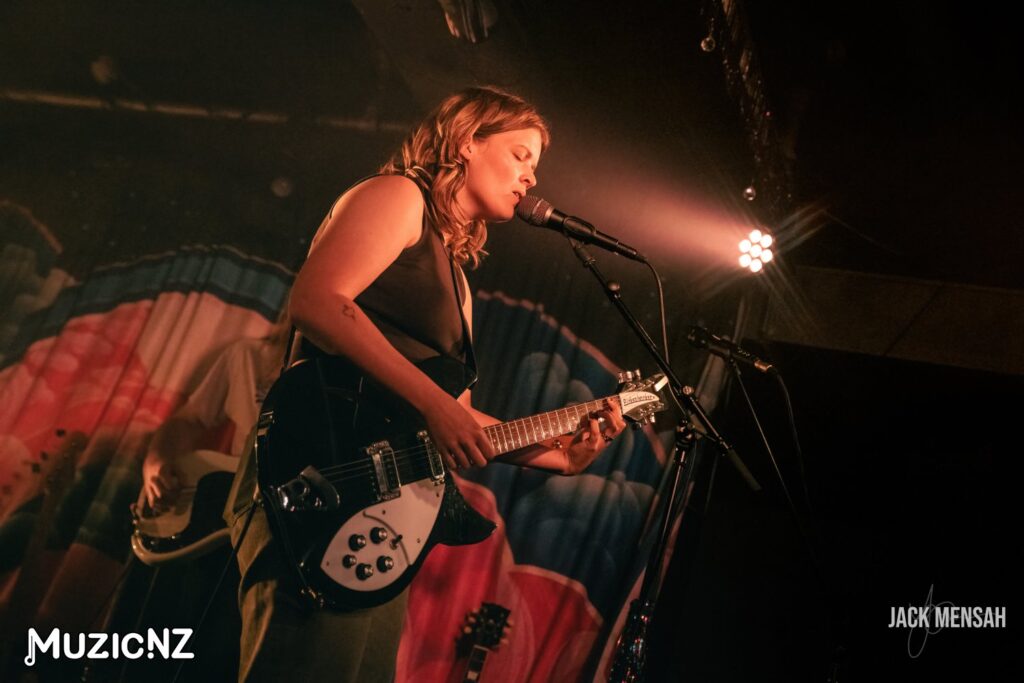 Louisa Nicklin @ Neck Of The Woods, Auckland 19/10/2023