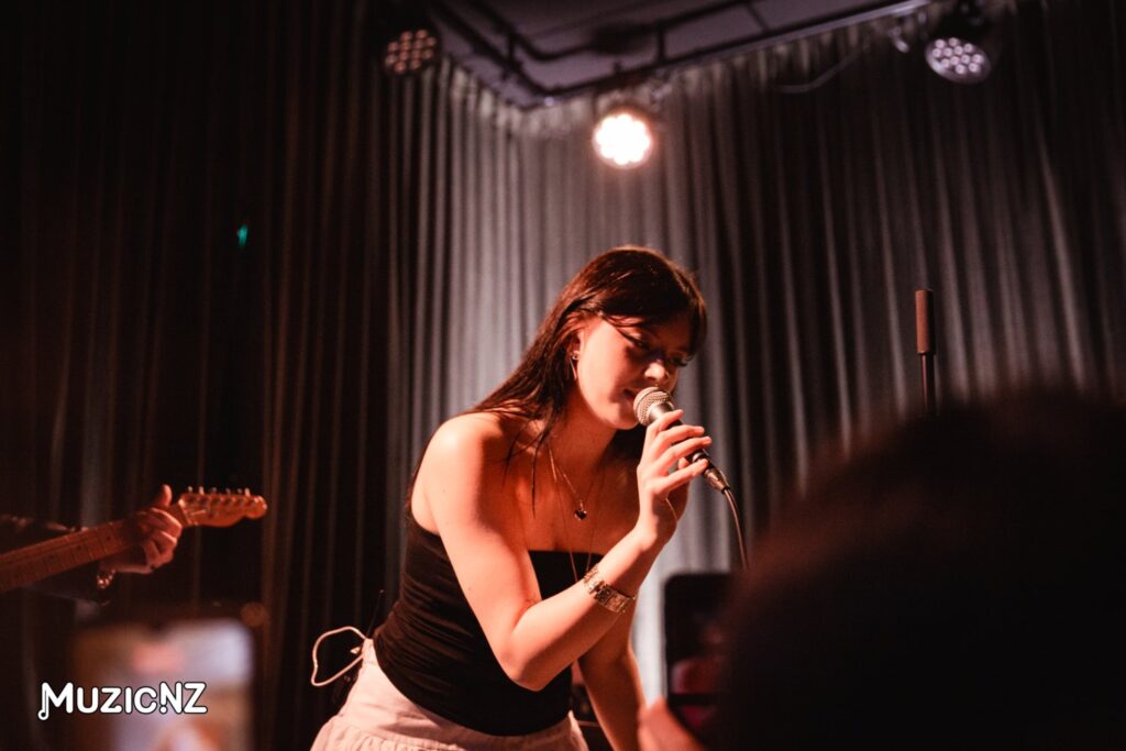 Lucy Gray @ Big Fan, Auckland 26/07/2024