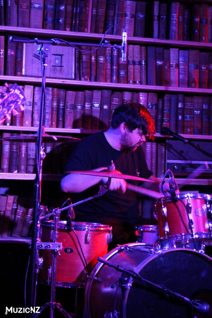 Lung @ Meow, Wellington 15/04/2023