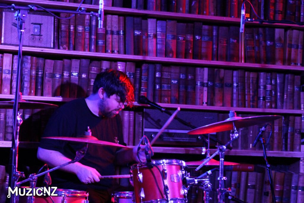 Lung @ Meow, Wellington 15/04/2023