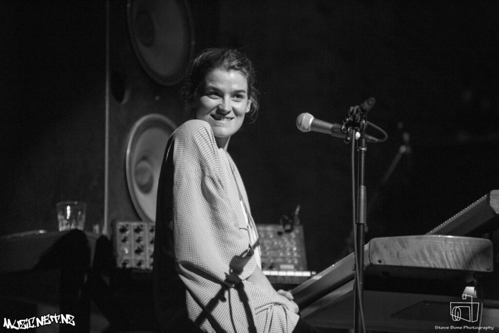 Lydia Cole @ The Vic, Devonport 10/03/2017