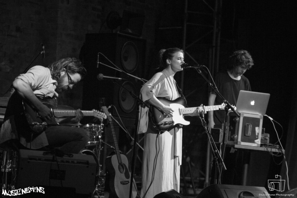 Lydia Cole @ The Vic, Devonport 10/03/2017