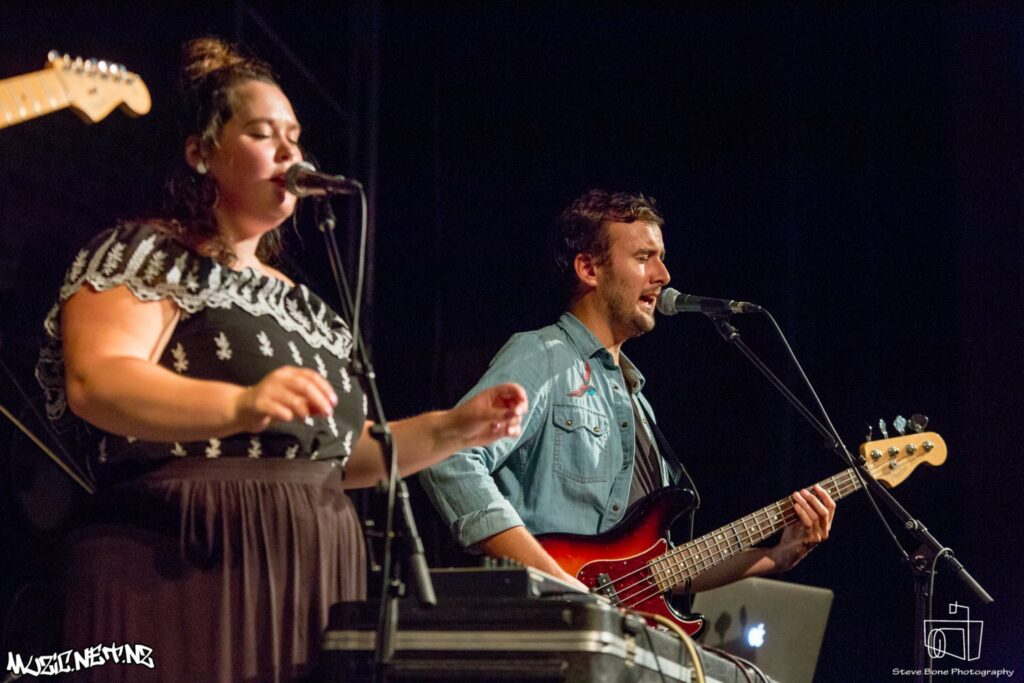 Lydia Cole @ The Vic, Devonport 10/03/2017